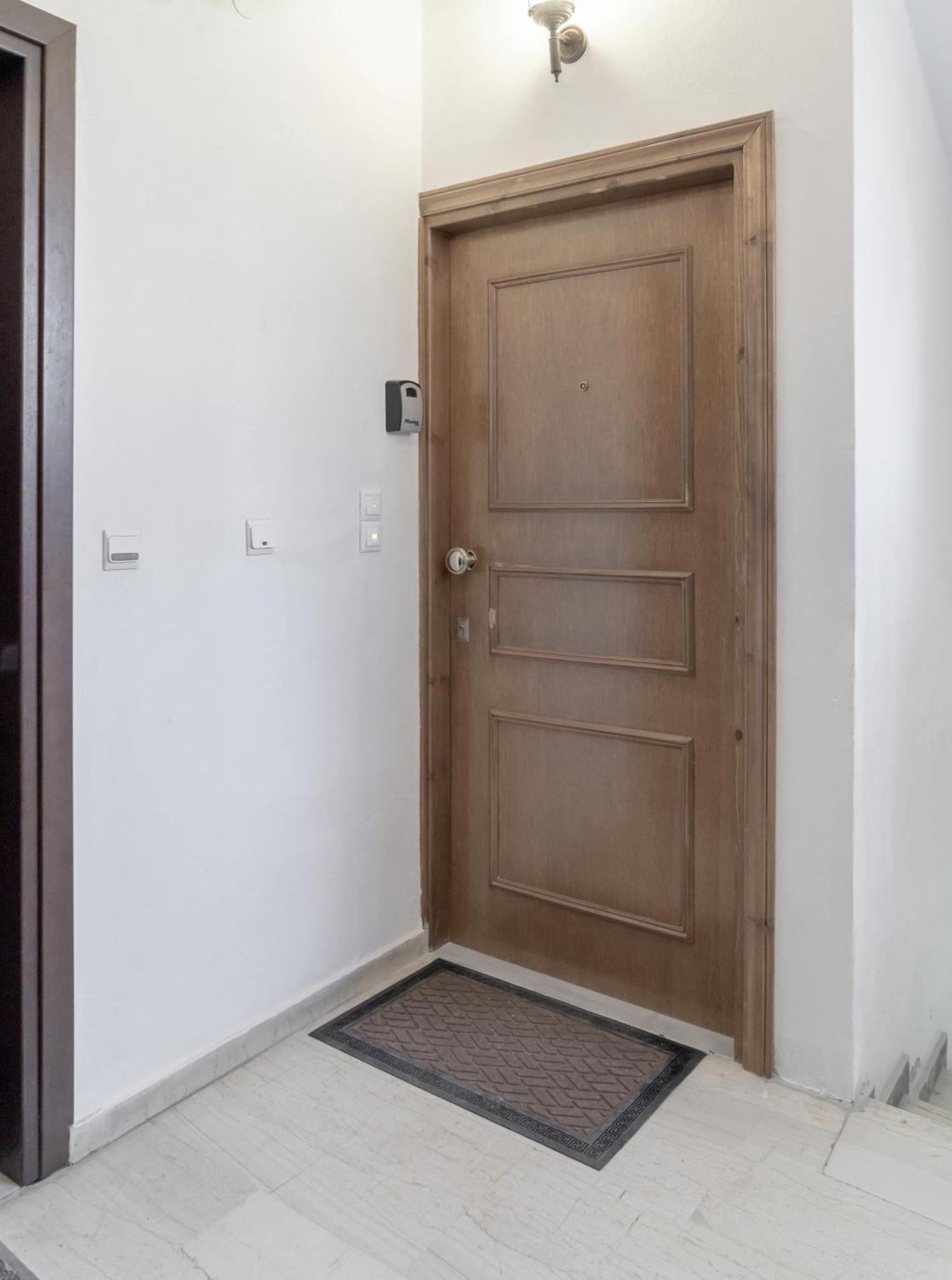 Neon 2Br Luxurious Central Apt Heraklion Exterior photo